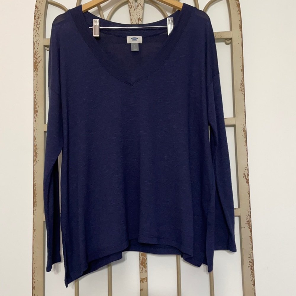 Women’s Old Navy v-neck sweater